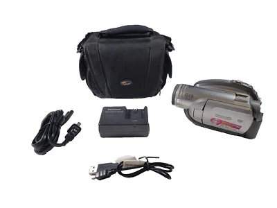 Panasonic VDR-D210 DVD Video Camcorder with 32x Optical Zoom, Bundle - Image 1 of 4