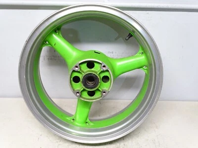 1997 Kawasaki Ninja ZX7R aro de roda traseira reto - Imagem 1 de 4