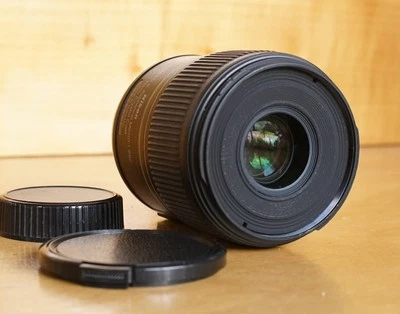Nikon AF-S Micro NIKKOR 60mm f/2.8 G ED Macro Lens Excellent Condition - image 1 of 4