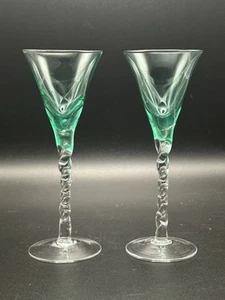 Vetro vintage Cordial stelo ritorto verde - Foto 1 di 6
