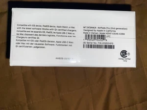 AirPods Pro (2nd Gen) Wireless Charging case (USB-C) - Photo 1 sur 3