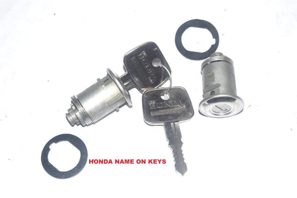 DOOR LOCK SET HONDA ACCORD 1976 1977 1978 1979 1980 1981 HONDA NAME ON KEYS - Image 1 of 1