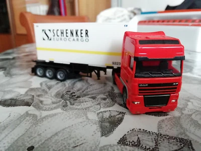 DAF TGA XXL JUMBO CHARLES KNIE Herpa 303668 Auto Trucks Camion scala 1:87 model - Immagine 1 di 2