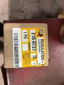 Caterpillar Thermostat - Picture 1 of 3