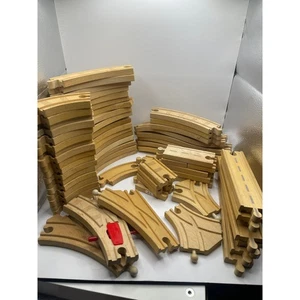 60+ Holz Brio Zug Schienen Set Stücke Kurven gerade Stücke Bau Züge - Bild 1 von 7