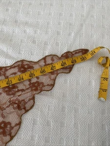 Dreieckstuch aus Spitze in Rostfarbe - Bild 1 von 2