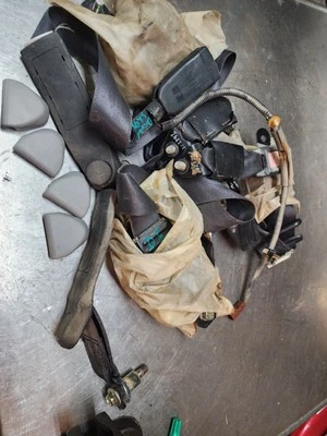 94 95 96 97 98 99 00 01 ACURA INTEGRA SEAT BELT SEATBELT SET OEM 2DR 3DR TAN - Image 1 of 4