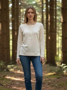 Camiseta para mujer Liz Claiborne imitación henley, crema, talla M - Imagen 1 de 10
