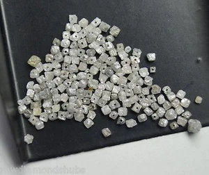 Diamanti forati a cubi naturali grezzi del Congo da 1,00 ct 2-3 mm, diamante ... - Picture 1 of 4