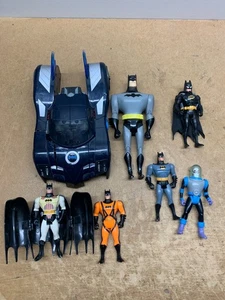 LOT DE 5 FIGURINES KENNER BATMAN + UNE BATMOBILE MATTEL + UN GRAND BATMAN QUICK - Imagen 1 de 9