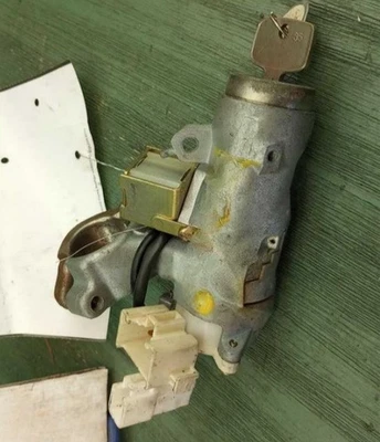 Toyota RAV4 2006-2012 interruptor de encendido bloqueo de cilindro con conjunto de llave OEM Foto 1 de 4