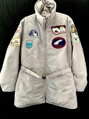 CHAQUETA EDDIE BAUER De Colección Relleno de Plumón Esquí Moto de Nieve Parches Gris Cinturón Para Hombres Foto 1 de 4