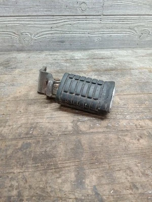 Reposapiés lateral derecho Honda Shadow Vt1100 Classic VT 1100 1986 1985-2007  Foto 1 de 4