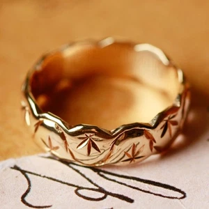 Anillo de boda vintage 1977 9 quilates grabado en oro amarillo 5 mm usado tamaño: N 9 quilates... - Imagen 1 de 3