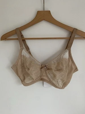 Wacoal Size 34D Retro Chic Full Figure Wireless Lace Bra, Beige Bnwt - Image 1 of 4