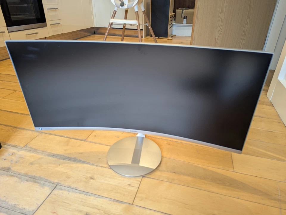 Samsung LC34J791WTUXEN 34" Curved Ultra Wide LED Monitor ***READ DESCRIPTION*** - Image 1 of 4