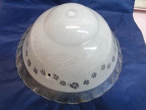 Beautiful FROSTED WHITE WILD FLOWER Ceiling Glass 3 Hole Light Shade - Imagen 1 de 6