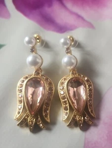Oscar De La Renta Gold Tone Crystal Embellished Drop Earrings SPECIAL PRICE 🩷🩷 - Picture 1 of 6
