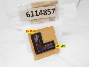 Emblema o sigla adesiva cromata "L" Ford Escort Sierra e Transit 6114857 - Picture 1 of 4