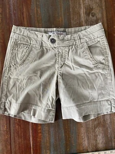 BKE Casuals Mollie Damenshorts khaki Größe 28 Western süße Nähte - Bild 1 von 5