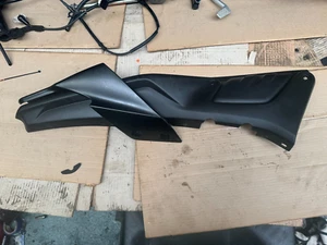 YAMAHA MT 125 MTN 125 A 2022 2021 2023 RIGHT SIDE COWL COVER FAIRING BLACK REAR - Picture 1 of 12