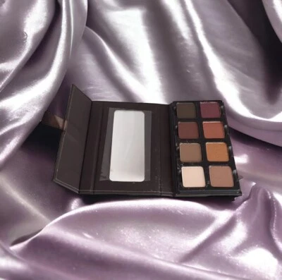 Paleta de sombras de ojos VISEART Petit PRO UN 8 tonos pigmento 0,28 oz TAMAÑO COMPLETO RET $30 Foto 1 de 4