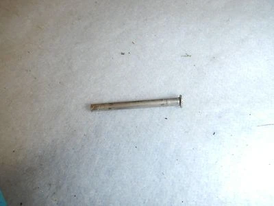 PIN PIVOTE MONTAJE FLOTADOR NIVEL COMBUSTIBLE CARBONO 1982 82 SUZUKI GS1100E GS1100 GS 1100 E Foto 1 de 3