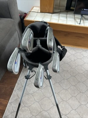 EE. UU. Juego de plancha Kids Championship Series con bolsa (plancha nº 7) Foto 1 de 4