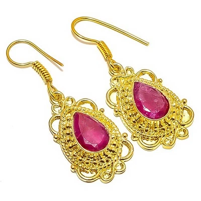 Pendiente antiguo enchapado en oro amarillo de 18k con piedras preciosas de rubí (simulado) 1,76" E7-579 Foto 1 de 3