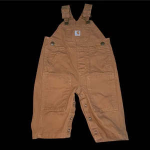 Carhartt Bebé Infante Marrón Mono Babero Talla 3M Pato Lona Ropa de Trabajo Doble Rodilla - Imagen 1 de 9