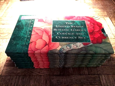 1997 U.S. BOTANIC GARDEN COINAGE AND CURRENCY SETS - MINTAGE OF ONLY 25,000 SETS Cover