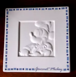 GOURMET MICKEY MOUSE TILE TRIVIT 6 X 6 THAILAND - Picture 1 of 2