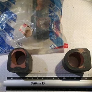 FIAT 5981765  KIT 2  BOCCOLE BARRA STABILIZZATRICE ANTERIORE FIAT ARGENTA  - Foto 1 di 5