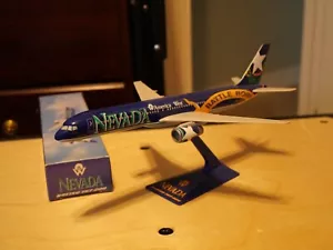 America West B757-200 "Nevada" 1/200 Desktop Model - Picture 1 of 3