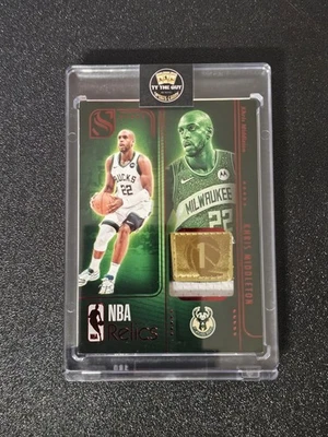 2024-25 Panini Silhouette Khris Middleton Juego Usado Campeonato Etiqueta/5 Bucks Foto 1 de 3