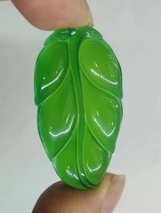 Ciondolo calcedonio ghiaccio naturale foglia verde agata giada pendente - Foto 1 di 9