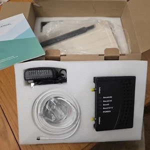 Cell Phone Booster for All Carriers| Up to 2000 Sq Ft | Cell Signal Boost NEW - Photo 1 sur 4