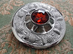 Kilt Fly Plaid Brooch Brown Stone Silver Finish/Ladies Sash Pins & Brooches - Picture 1 of 2
