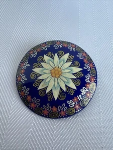Russian Hand Painted Signed Lacquerware Floral Brooch Pin Zhostovo - Picture 1 of 5