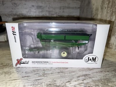 1/64th Scale J&M X1112 Grain Cart Extended Reach Single Wheels Green - Image 1 of 4