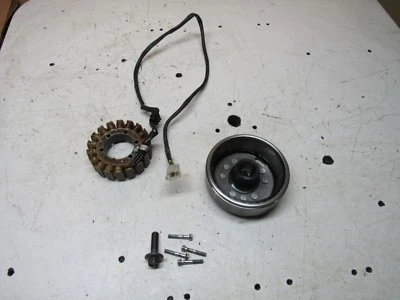 82 83 Honda Magna V45 1982 VF750C VF 750 750C estator e imán Foto 1 de 3