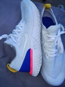 Nike Epic React Flyknit White Racer Blue Pink Blast Damen - AQ0070-101 - Bild 1 von 5