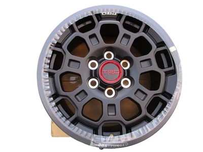 Llanta de aleación forjada 22-26 TOYOTA TUNDRA TRD PRO 18" BBS CANTIDAD 1 OEM NUEVA Foto 1 de 2