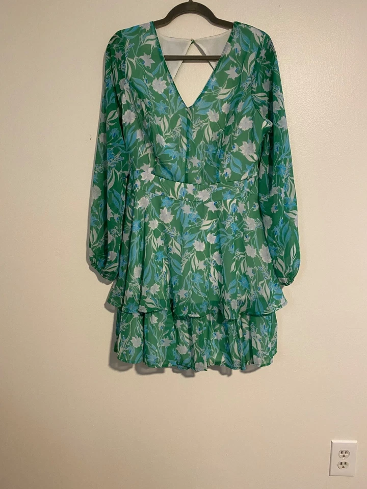 Jessica Simpson XL Dress Green Floral Long Sleeve Tiered Smocked Keyhole Back - Image 1 of 4