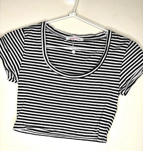 Supre Crop XS Black White Stripes Cotton - Picture 1 of 4