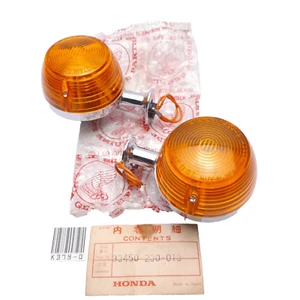 Honda CB125T CD125 CD175 CB175 Front Turn Signal Winker  P/N 33450-230-013 - Foto 1 di 9