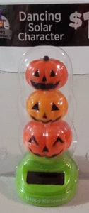 Happy Halloween Stack of Pumpkins Dancing Solar Character (sealed) - Bild 1 von 1