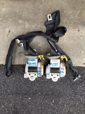 Cintos de segurança dianteiros Honda Accord ambos os lados 2003 2004 2005 2006-2007-cor preta - Imagem 1 de 3