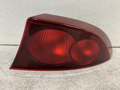Dodge Stratus Coupe 2001-2002 pasajero derecho luz trasera luz trasera Foto 1 de 3