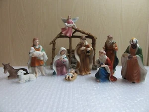 Royal Doulton Spielkrippe bitte lesen - Bild 1 von 15